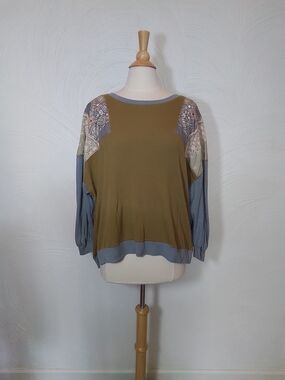 We The Free Long Sleeve Mixed-Media Tee with Patchwork Sleeves Size M